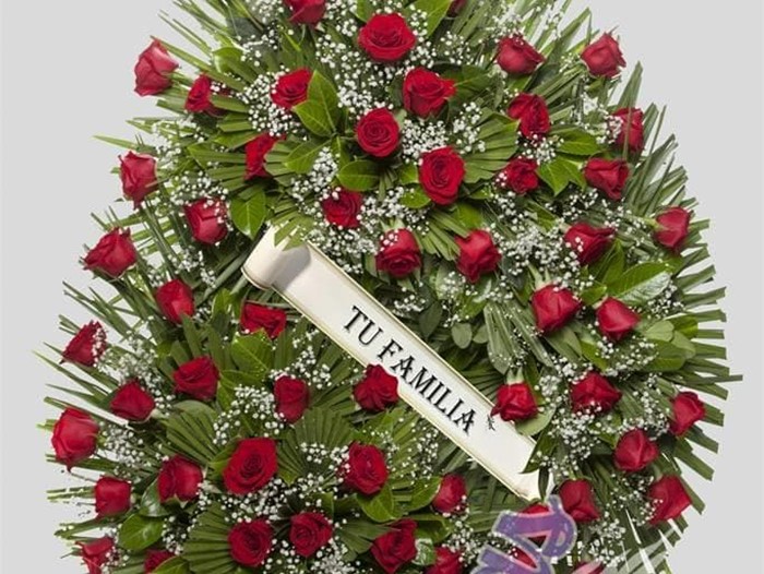 Corona de rosas modelo 3