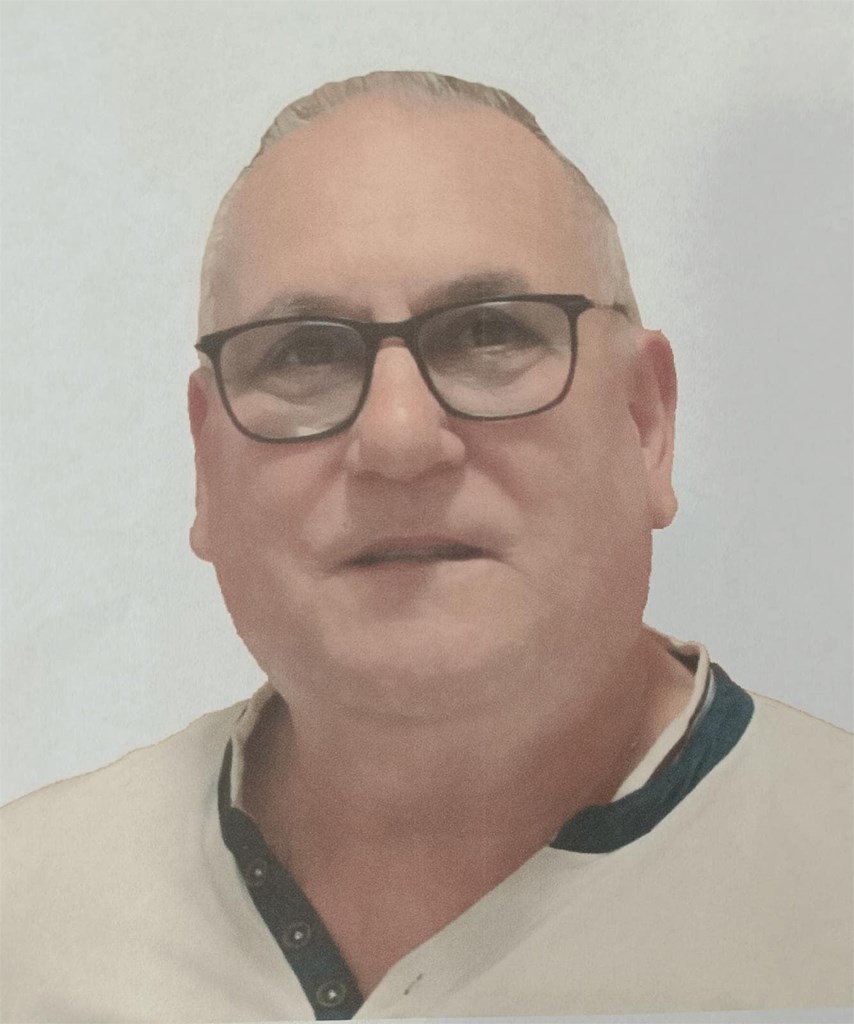 Foto 2  Don Luis Ángel González Maceiras